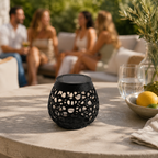 Solar tafellamp met geometrisch schaduwspel